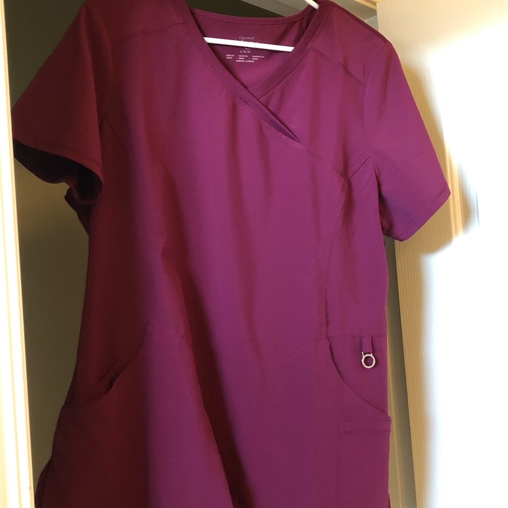 Cherokee infinity scrub top